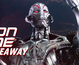 win-hot-toys-ultron-prime-sixth-scale-figure
