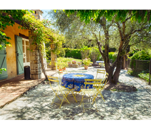 win-a-week-at-la-pitchounes-courageous-cooking-school