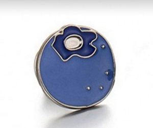 win-the-blueberry-box-enamel-blueb