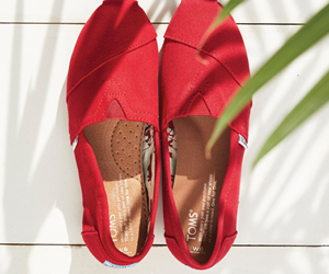 win-a-250-toms-shopping-spree