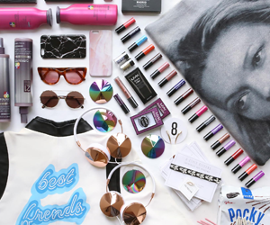 winfrends-x-friends-winter-must-haves-giveaway