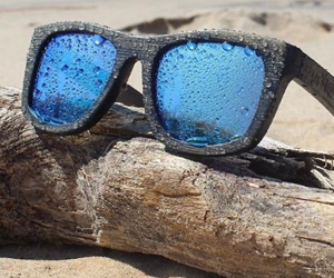 Win-a-brand-new-pair-of-Lakers-in-Black,-Blue!