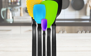 WIN COLORFUL ESSENTIAL KITCHEN TOOLS FROM DREAMFARM!
